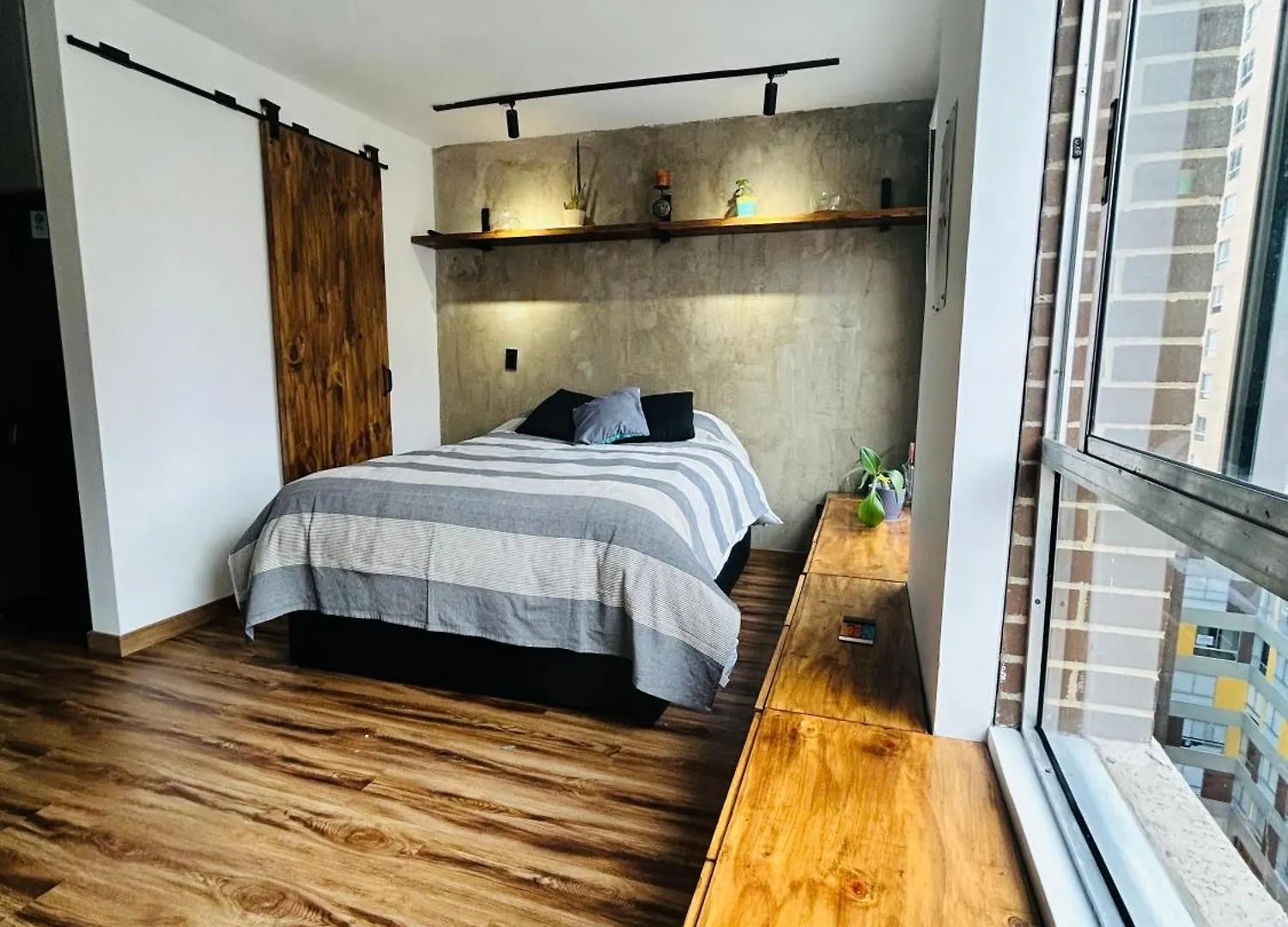 Encantador Y Moderno Loft En La Candelaria By Tsi Property Management contacts